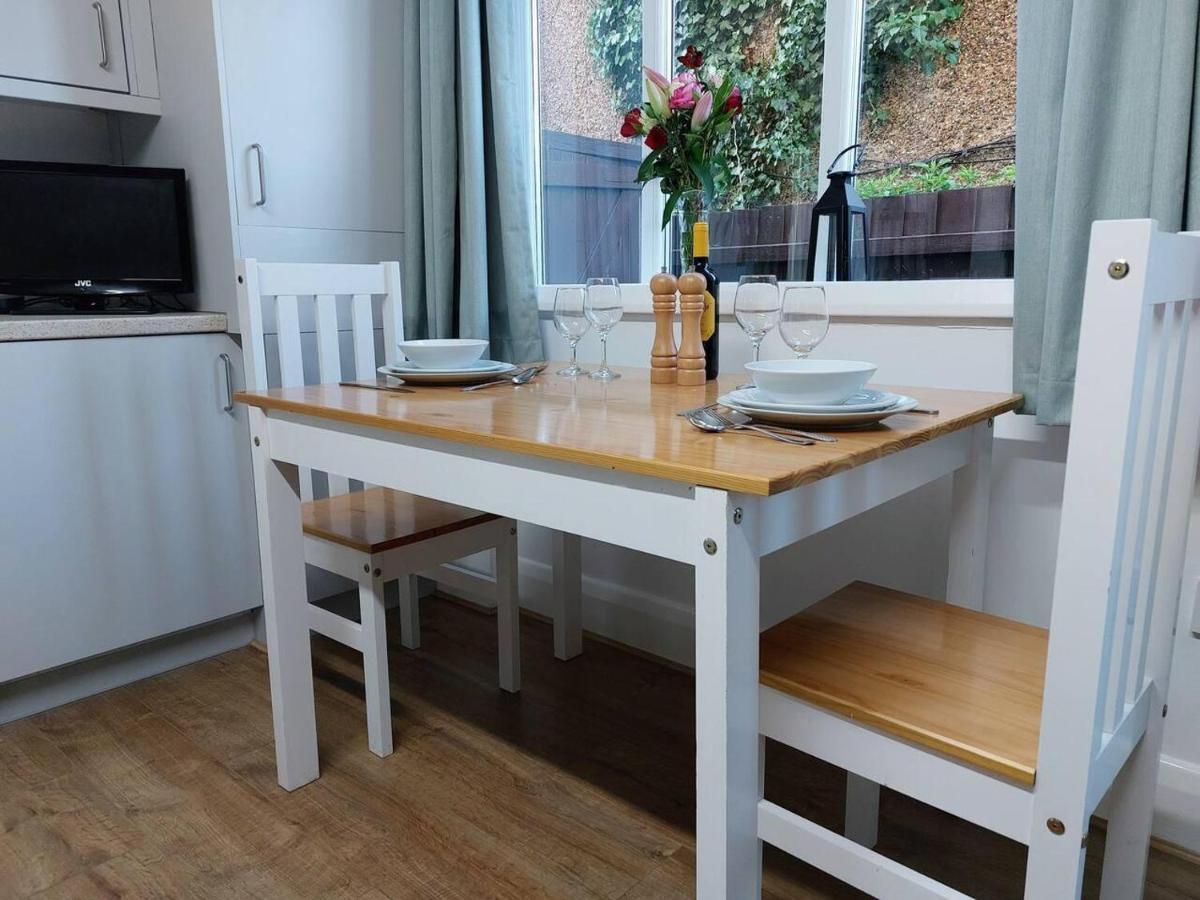 Inviting 1-Bed Apartment In Herne Bay Extérieur photo