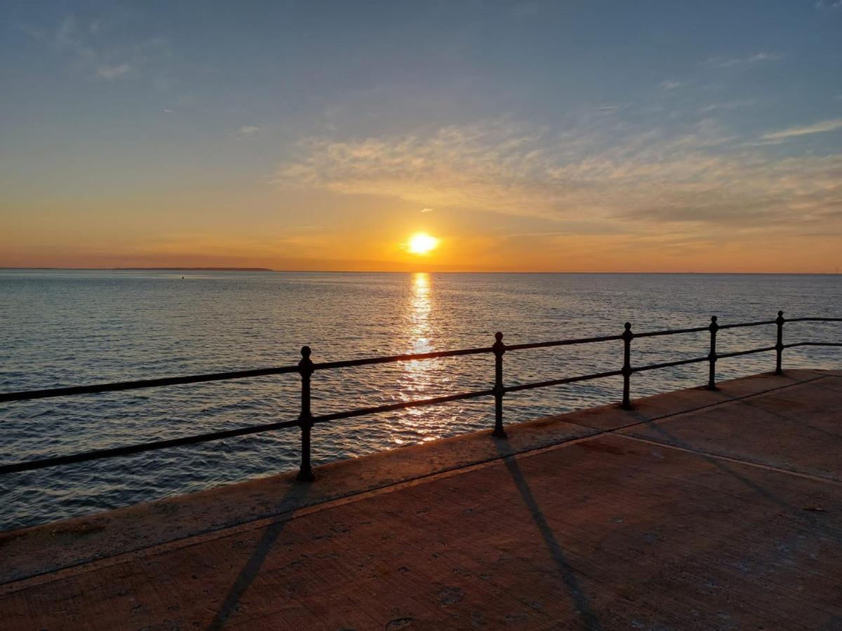 Inviting 1-Bed Apartment In Herne Bay Extérieur photo